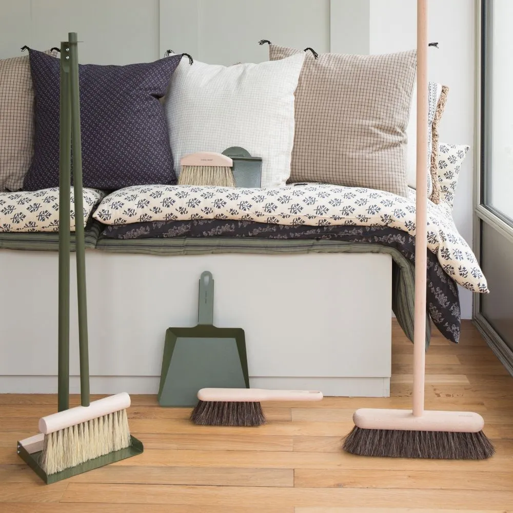 Kehrschaufel mit Besen natur